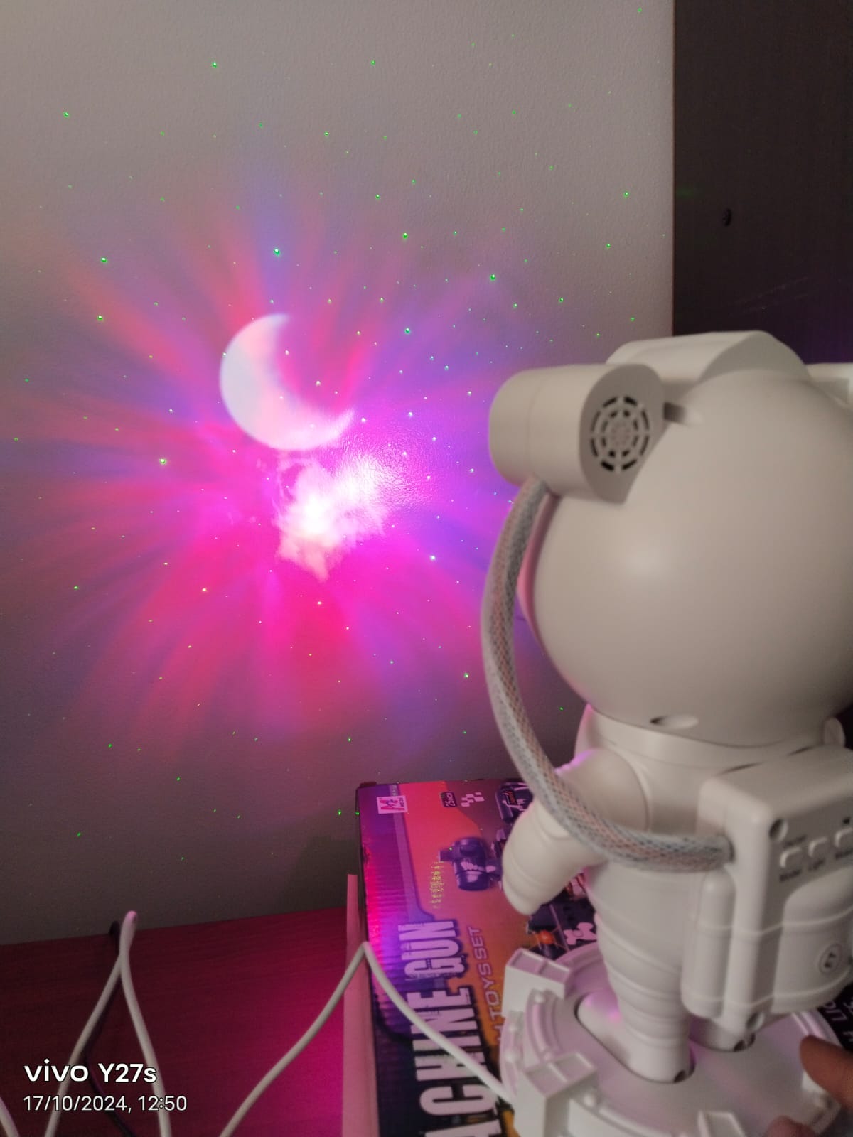 Proyector Galaxia Inteligente con Parlante Bluetooth - Astronauta